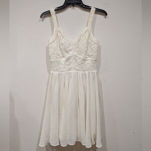Francesca's Collections Cream Lace Dress